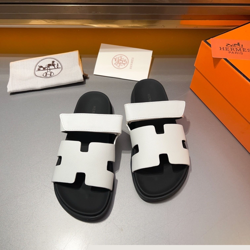 H**mes sandals